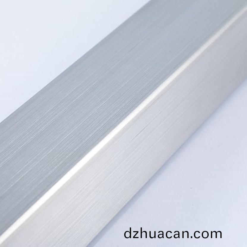 304拉絲不銹鋼方管