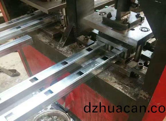 不銹鋼家具管(guan)加工——開孔