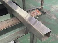 304不銹鋼方(fang)管<font color='red'>拉絲</font>