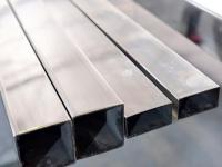 304不銹鋼(gang)方管(guan)厚度規格